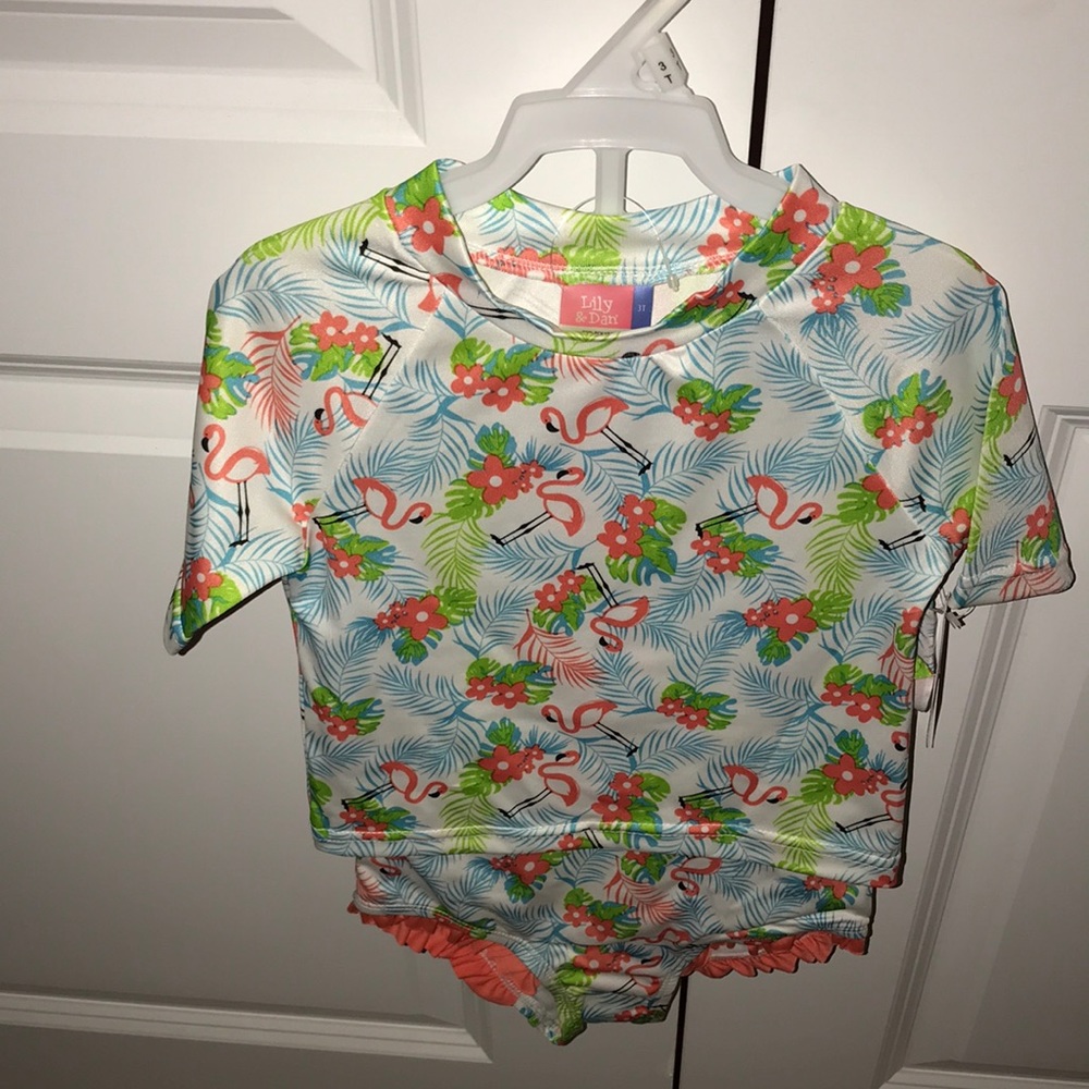 Bathing suits for girl size 3T - 3 pieces